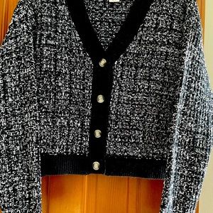 Excellent condition Jessica Simpson sweater- Size L